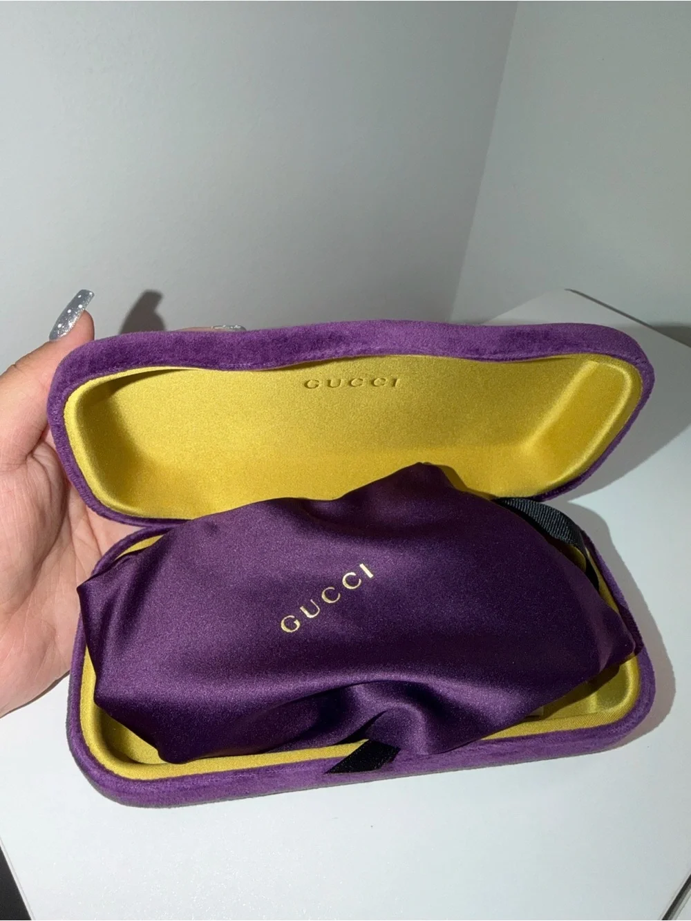 Gucci Black Oversized Cat-Eye Sunglasses